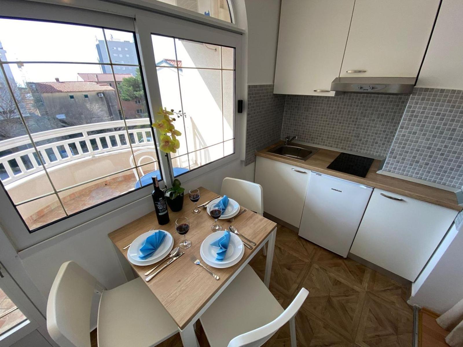 Apartments Kovac ماكارسكا الغرفة الصورة