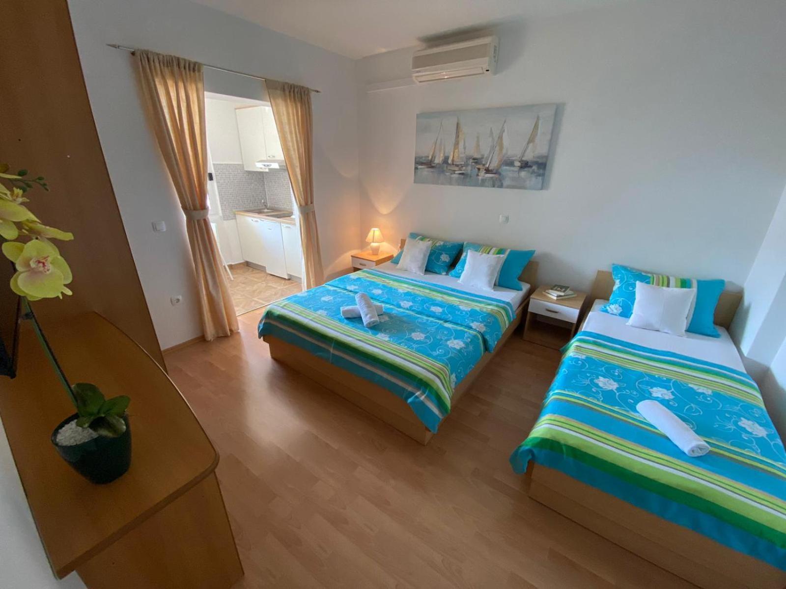 Apartments Kovac ماكارسكا الغرفة الصورة