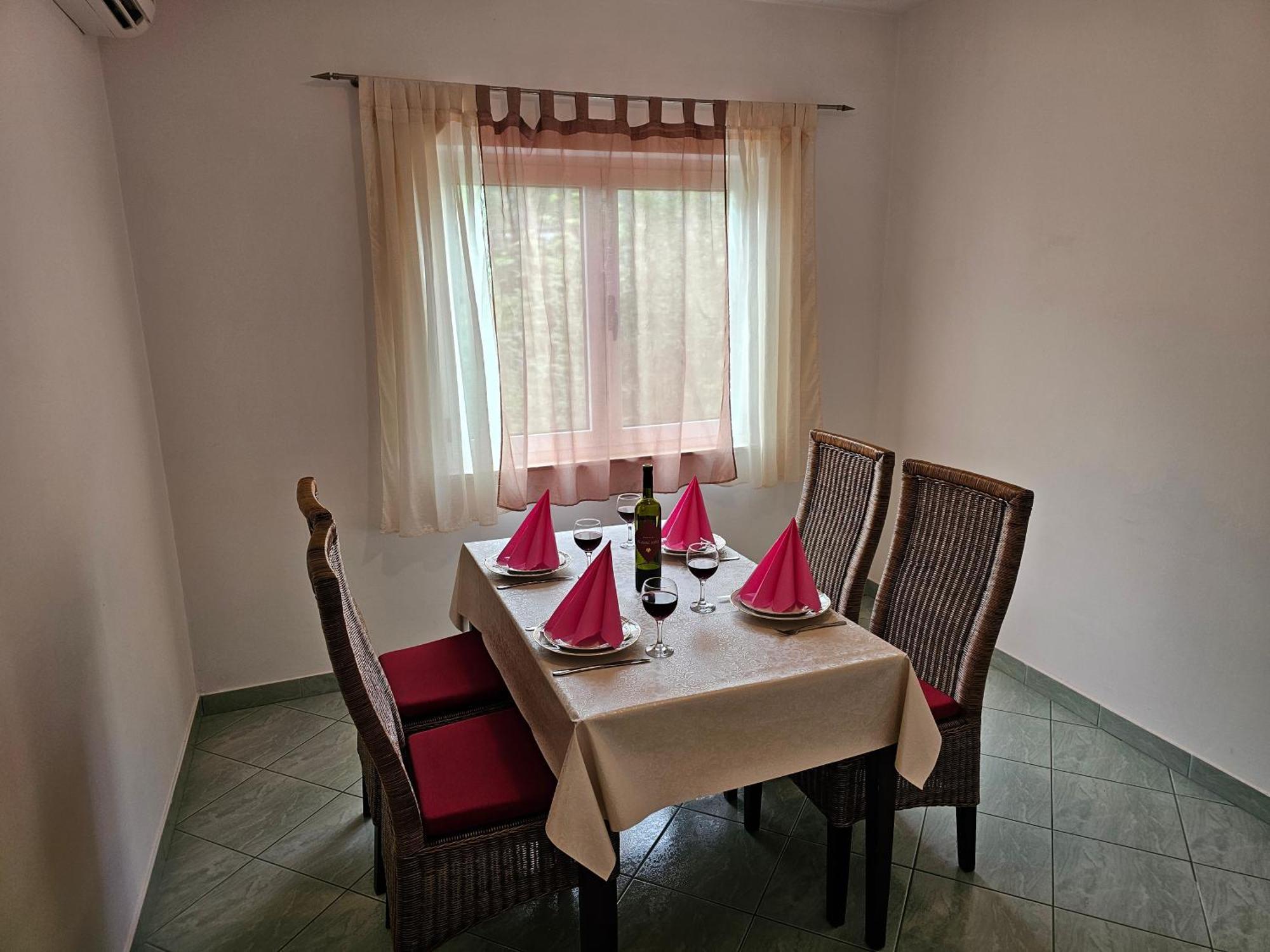 Apartments Kovac ماكارسكا الغرفة الصورة